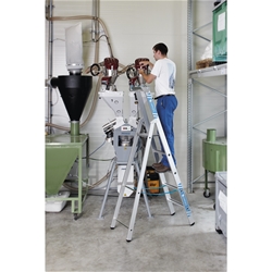 Zarges Saferstep S Stehleiter 4 Stufen, Plattformhöhe 1,06m, Arbeitshöhe 3,10m Nr. 41374
