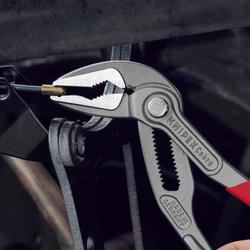 Knipex Cobra® ES Wasserpumpenzange extra-schlank mit rutschhemmendem Kunststoff überzogen grau atramentiert 180 mm (SB-Karte/Blister) Nr. 87 51 180 SB