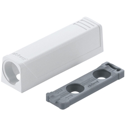 Blum TIP-ON für Türen Adapterplatte, gerade, für Pin Kurzversion, zum Schrauben, seidenweiß (VE:250) Nr. 956.1201