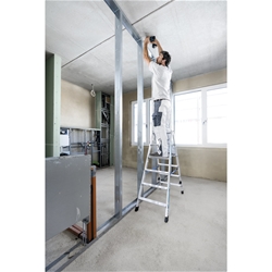 Zarges Nova B Stufen-Stehleiter 2x8 Stufen, Leiterlänge 1,84m, Arbeitshöhe 3,20m Nr. 42468